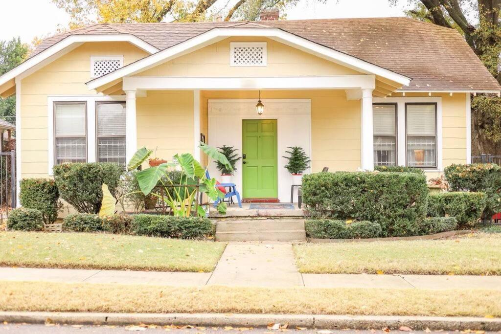 J Birds' Bungalow In The Heart Of Midtown Memphis Exterior photo